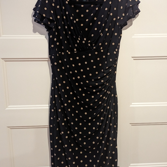 Ralph Lauren, size 12 navy and beige dress, with gathering and flutter sleeves - Picture 4 of 5